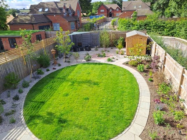 Garden redesign using curves for flow