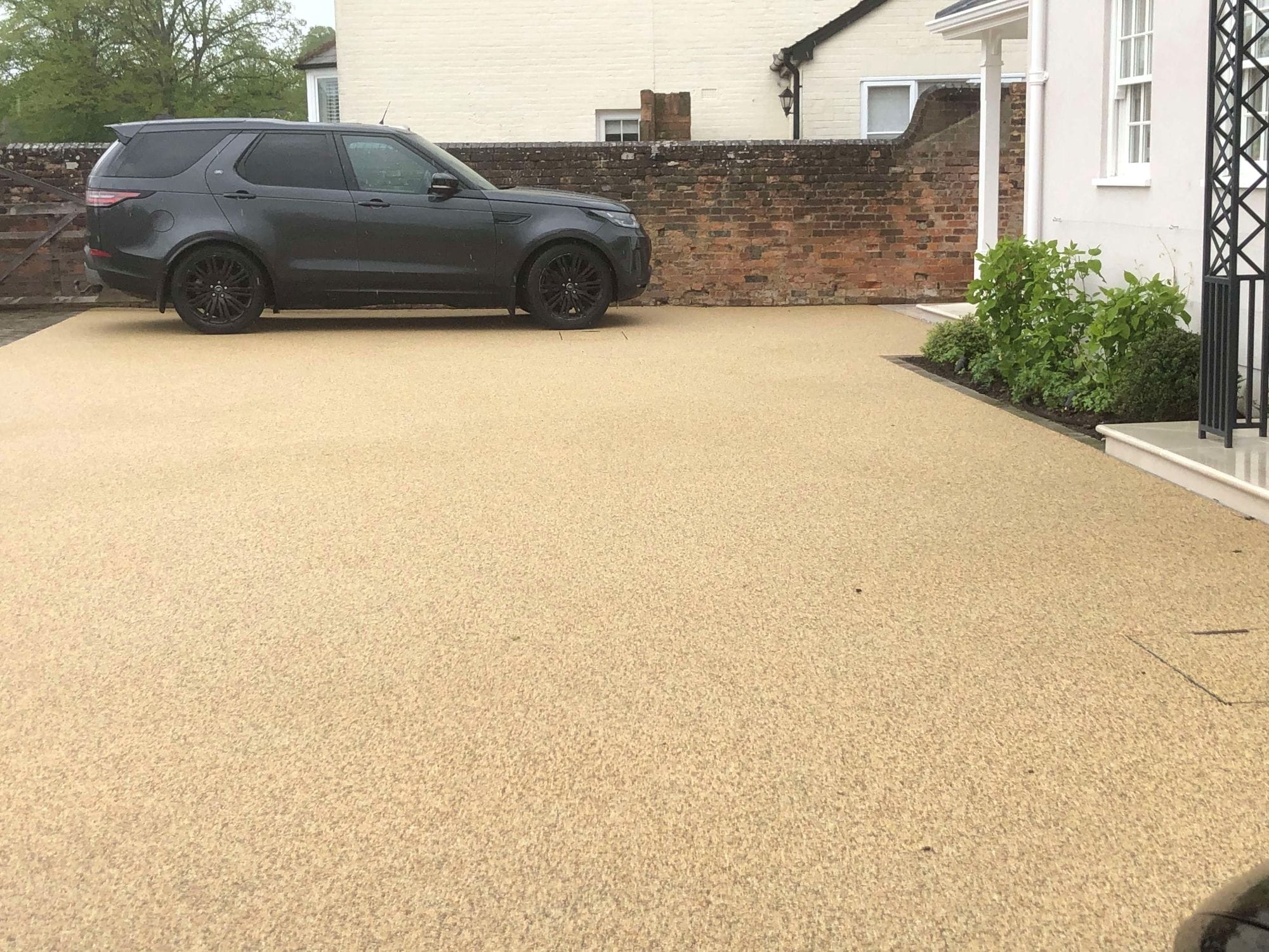 Resin Bound Driveway and Porcelain Terrace