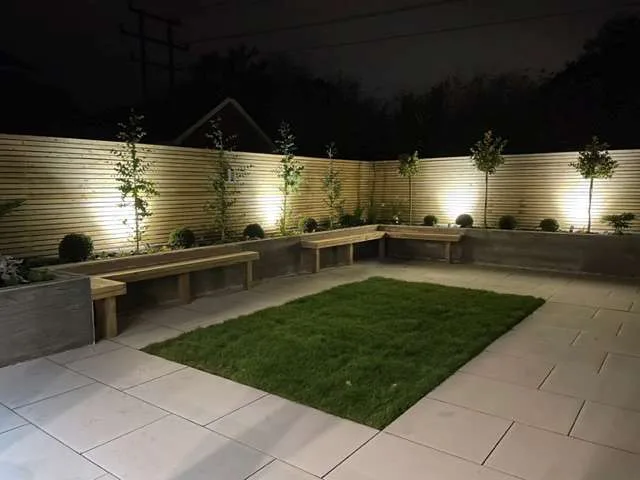 stunning-courtyard-garden-five