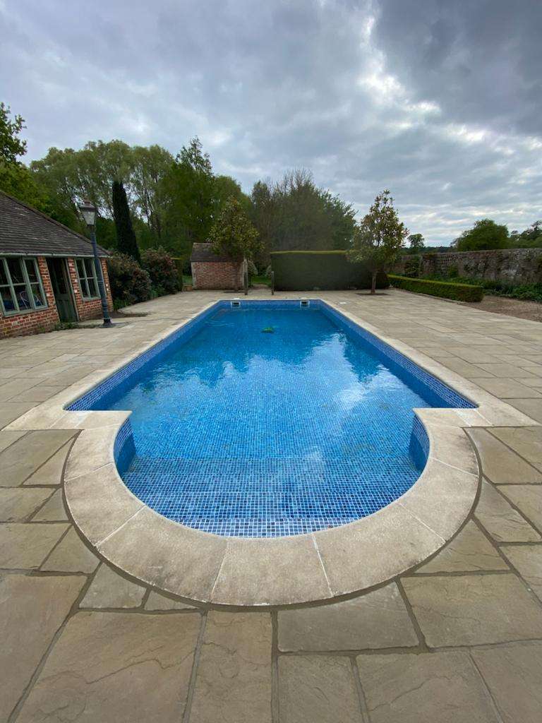 Rejuvenation of a tired swimming pool